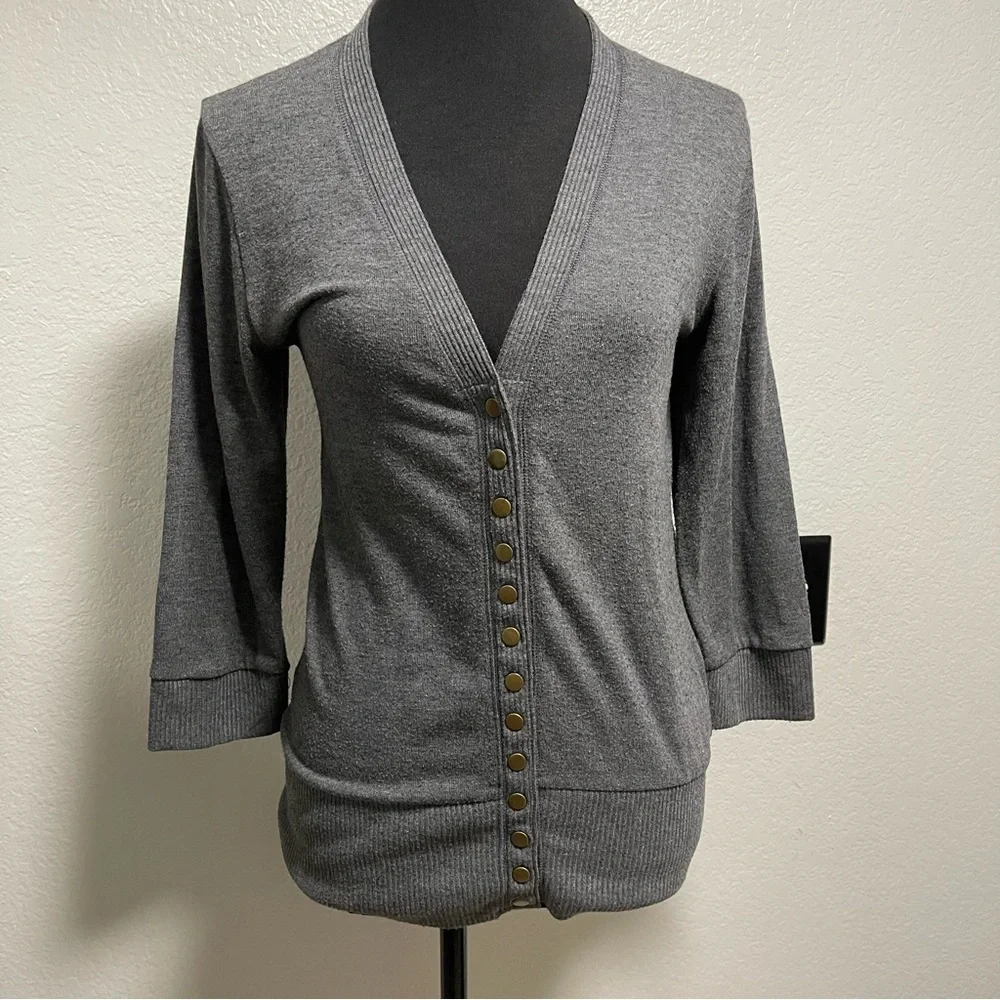 Zenana outfitters cardigan sweater heather grey color w brass-tone buttons LARGE